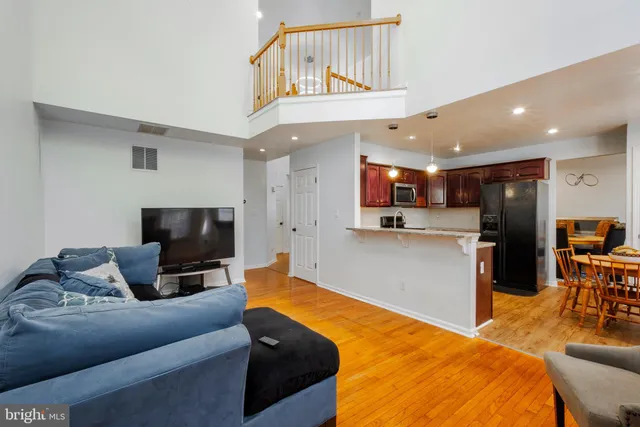 $3,600 | 34 Birmingham Drive, Unit 2287, Columbus, NJ 08022