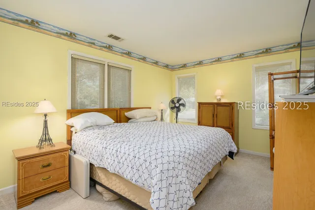 $995,000 | 27 Barony Lane, Hilton Head Island, SC 29928