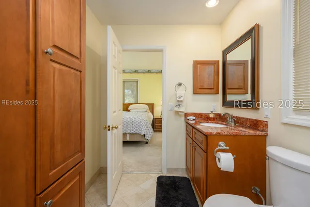 $995,000 | 27 Barony Lane, Hilton Head Island, SC 29928