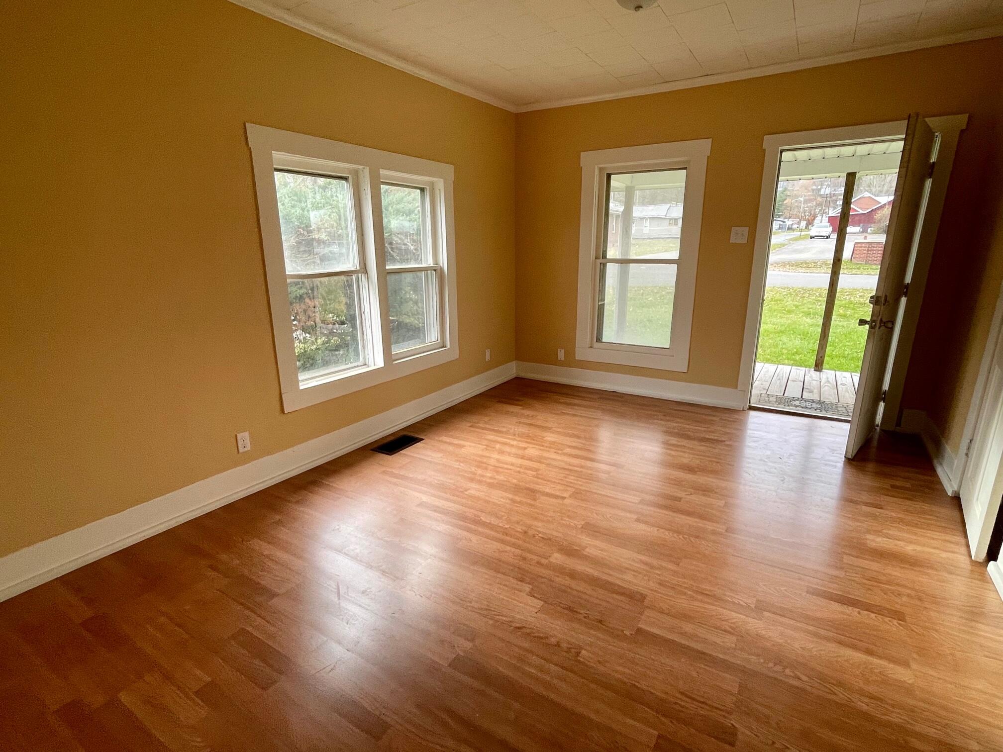 502 Hurricane Road Northeast Wise, VA 24293 - Photo 2 of 28 24