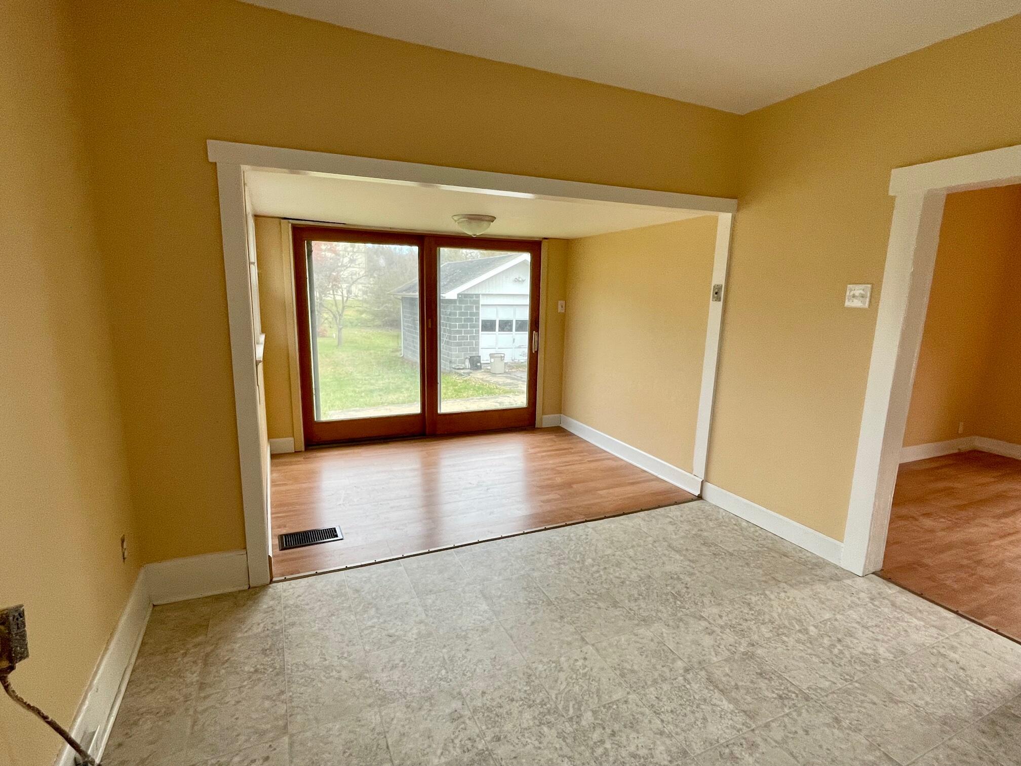 502 Hurricane Road Northeast Wise, VA 24293 - Photo 8 of 28 16