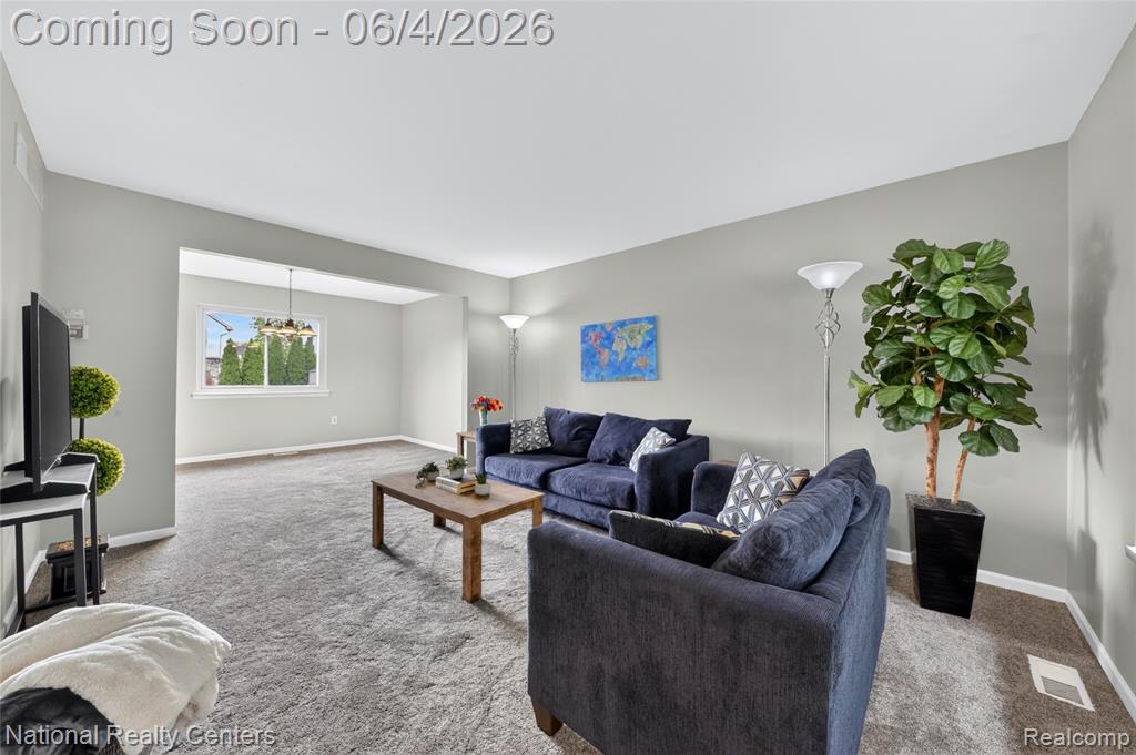 41531 Simcoe Drive Canton, MI 48188 - Photo 7 of 45