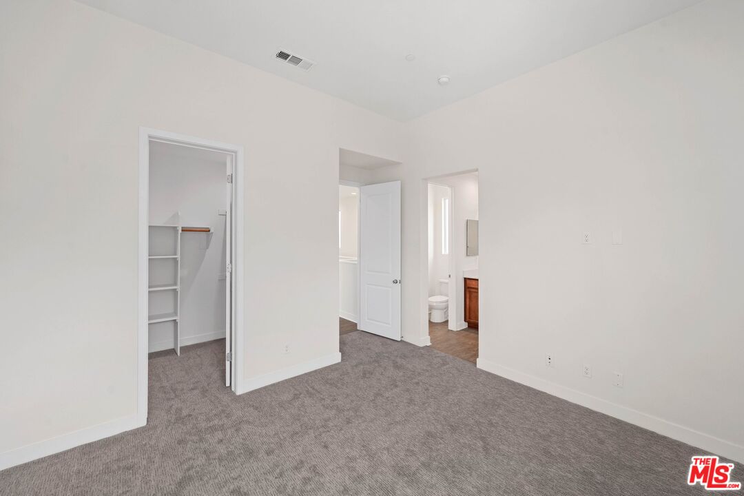 659 Daniel Freeman Circle Inglewood, CA 90301 - Photo 18 of 34 a view of an empty room