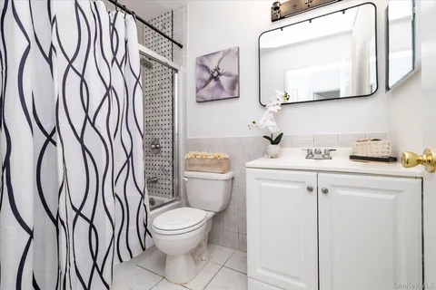 $459,999 | 64 Storm Drive, Holtsville, NY 11742