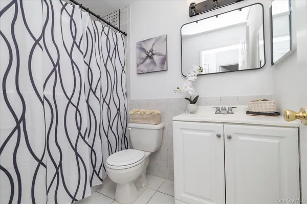 $459,999 | 64 Storm Drive, Holtsville, NY 11742