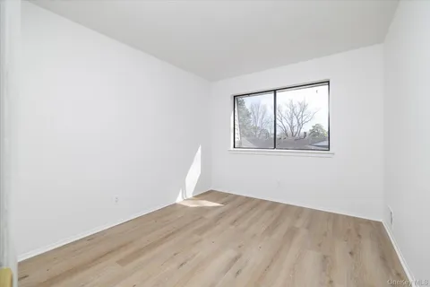 $459,999 | 64 Storm Drive, Holtsville, NY 11742