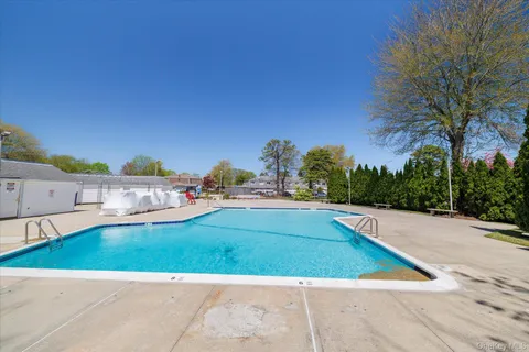 $459,999 | 64 Storm Drive, Holtsville, NY 11742