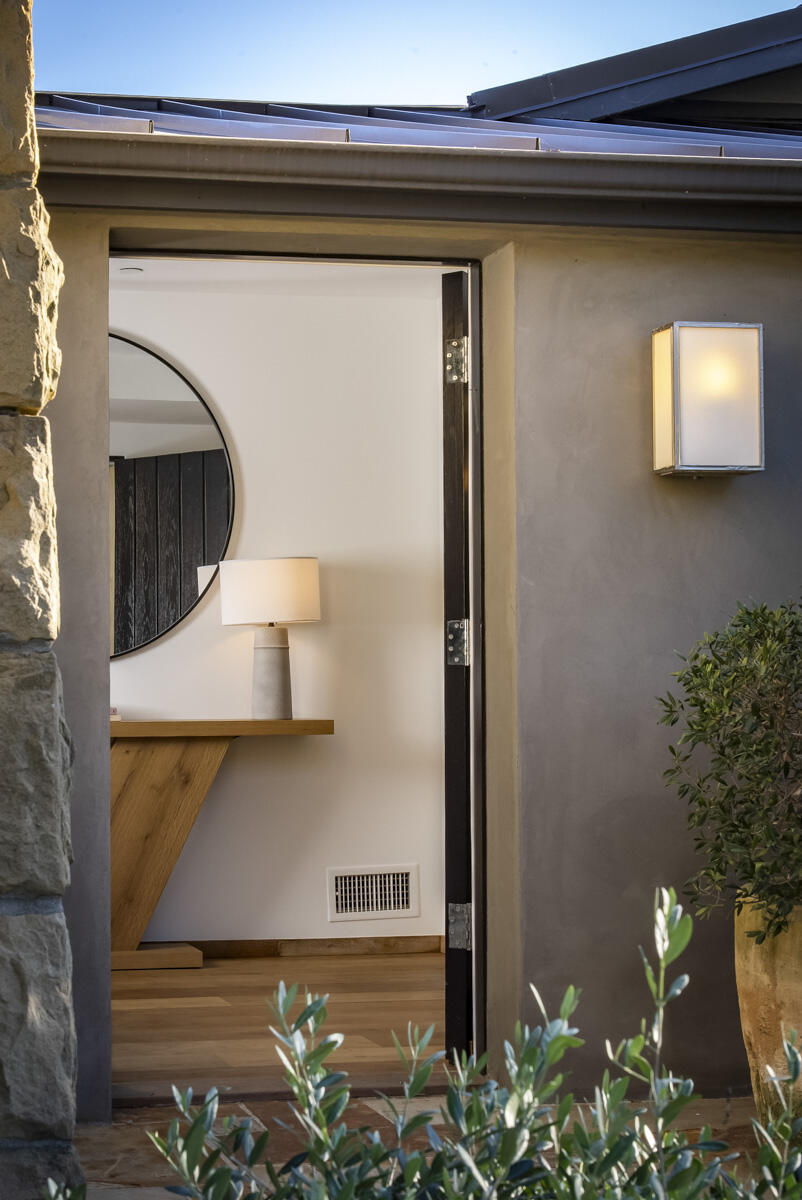 1190 Garden Lane Montecito, CA 93108 - Photo 4 of 43 .