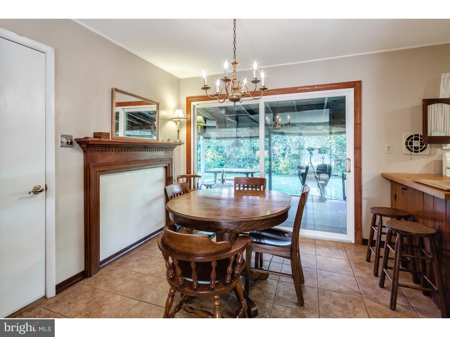 2 Haven Road Levittown, PA 19056 - Photo 5 of 20 Dining Room