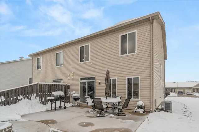 $245,000 | 313 Waubonsee Drive, Plano, IL 60545