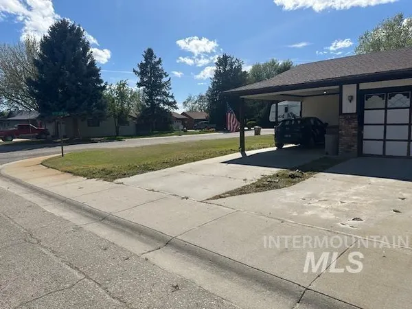$360,000 | 601 Riggs Avenue, Emmett, ID 83617