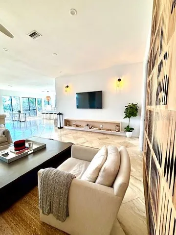 $5,500 | 3203 East De Bazan Ave Street, St. Petersburg, FL 33706