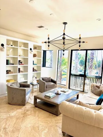 $5,500 | 3203 East De Bazan Ave Street, St. Petersburg, FL 33706