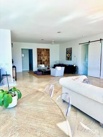 $5,500 | 3203 East De Bazan Ave Street, St. Petersburg, FL 33706