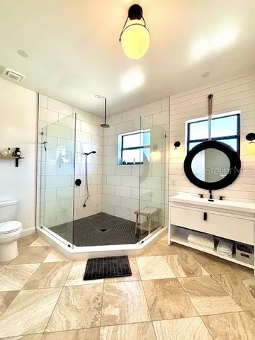 $5,500 | 3203 East De Bazan Ave Street, St. Petersburg, FL 33706