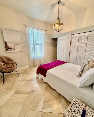 $5,500 | 3203 East De Bazan Ave Street, St. Petersburg, FL 33706