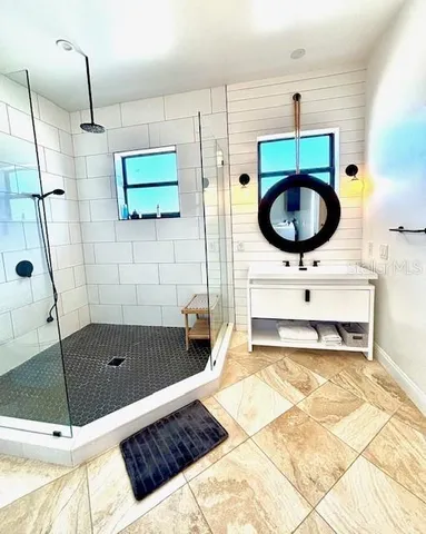 $5,500 | 3203 East De Bazan Ave Street, St. Petersburg, FL 33706