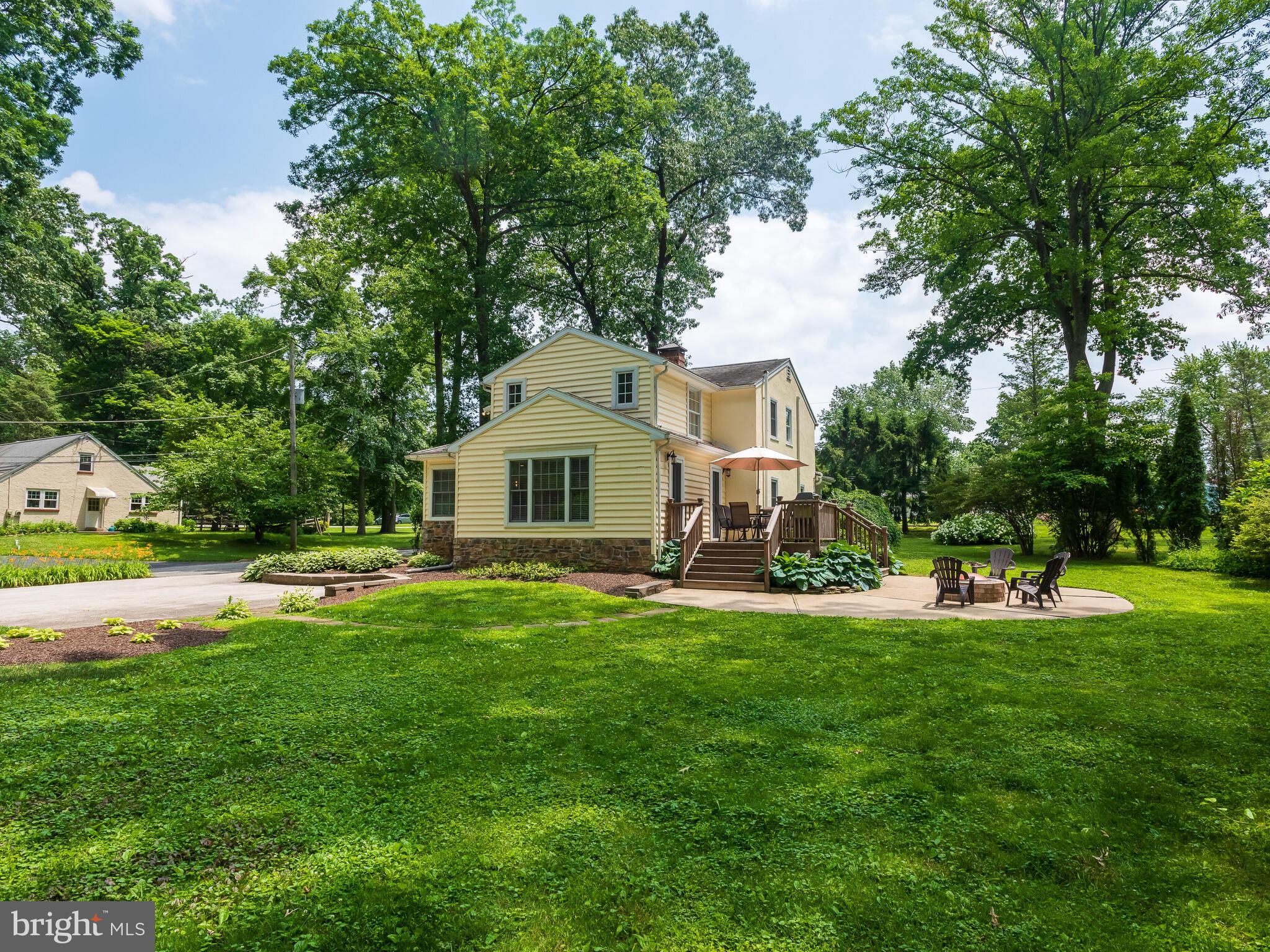 157 Summit Road Malvern, PA 19355 - Photo 4 of 56 deck off family room & patio with firepit