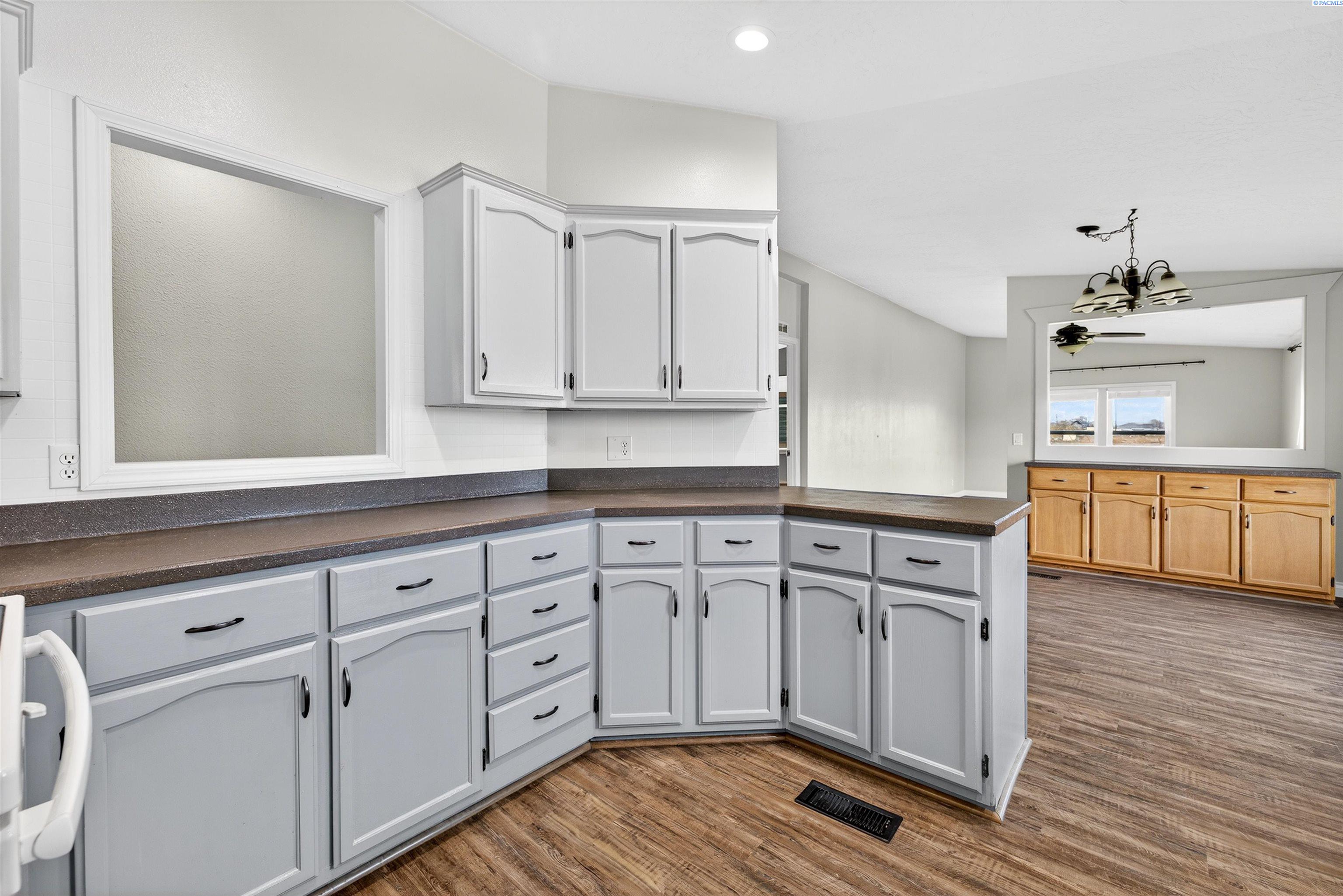 481 Woodworth Road Grandview, WA 98930 - Photo 13 of 47 Gallery Image 13