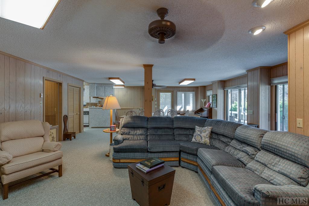 94 Cobb Road Highlands, NC 28741 - Photo 34 of 39 Gallery Image 34