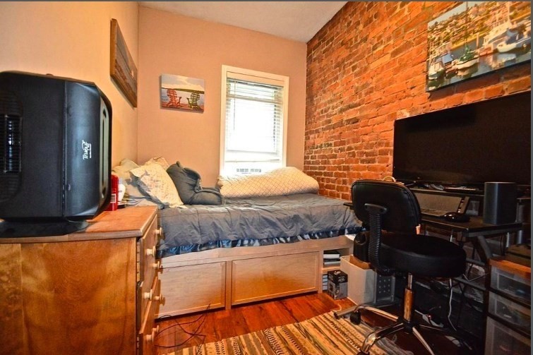 1793 Beacon Street, Unit 5 Brookline, MA 02445 - Photo 11 of 13