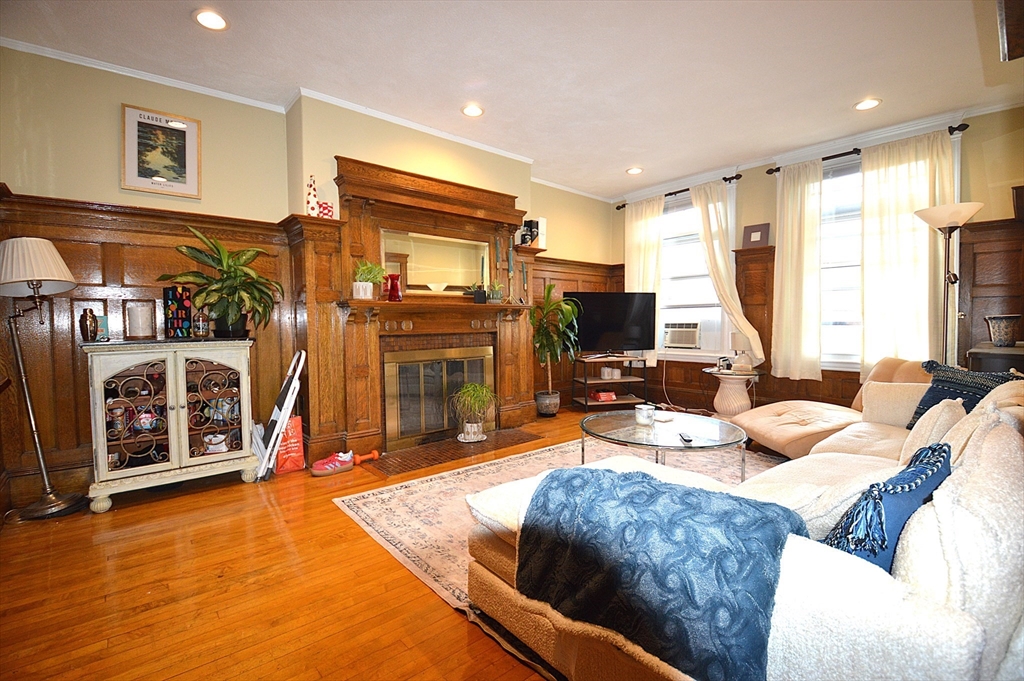 1793 Beacon Street, Unit 5 Brookline, MA 02445 - Photo 5 of 13