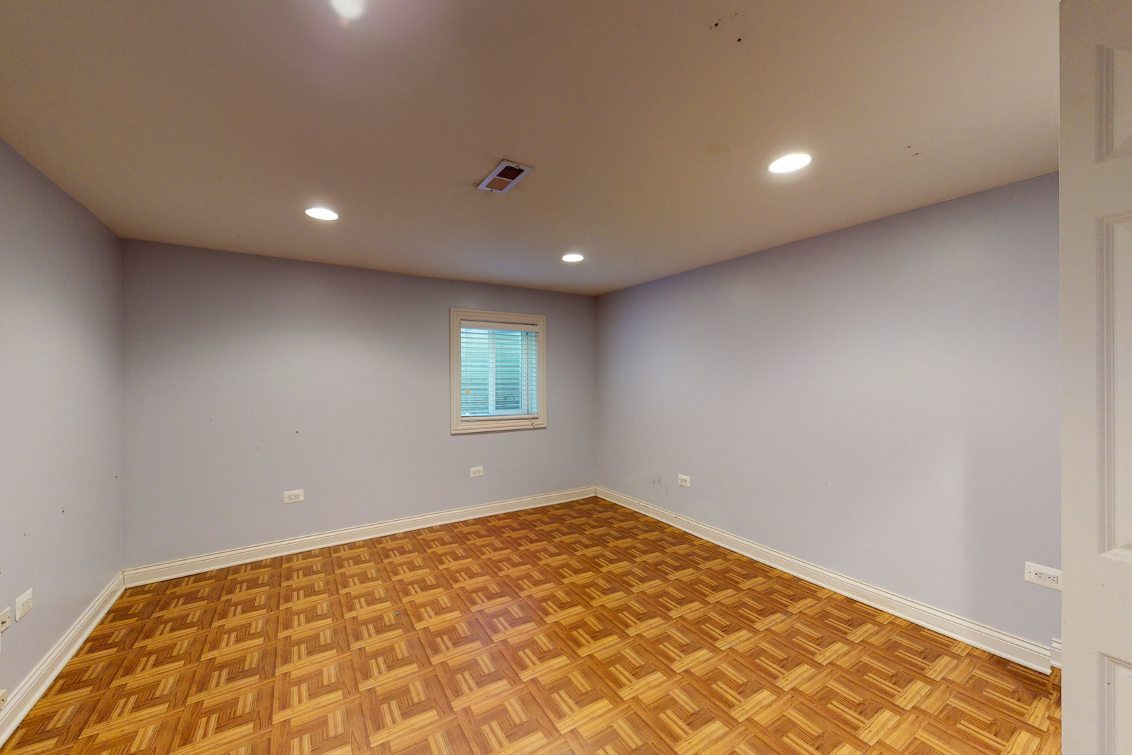 936 Surrey Road Addison, IL 60101 - Photo 20 of 26