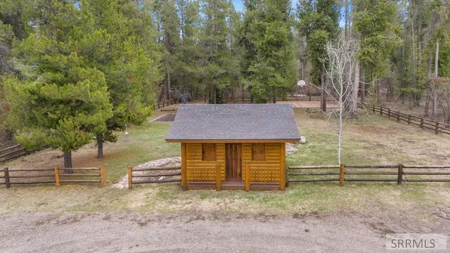 $185,000 | 1531 Shadow Run, Ashton, ID 83420