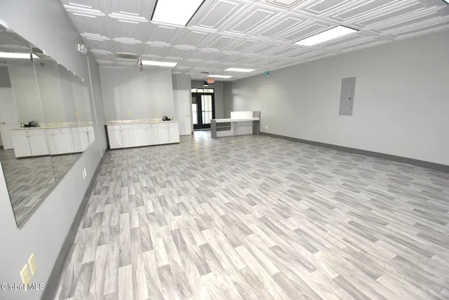 $2,200 | 260 Osborne Road, Colonie, NY 12211