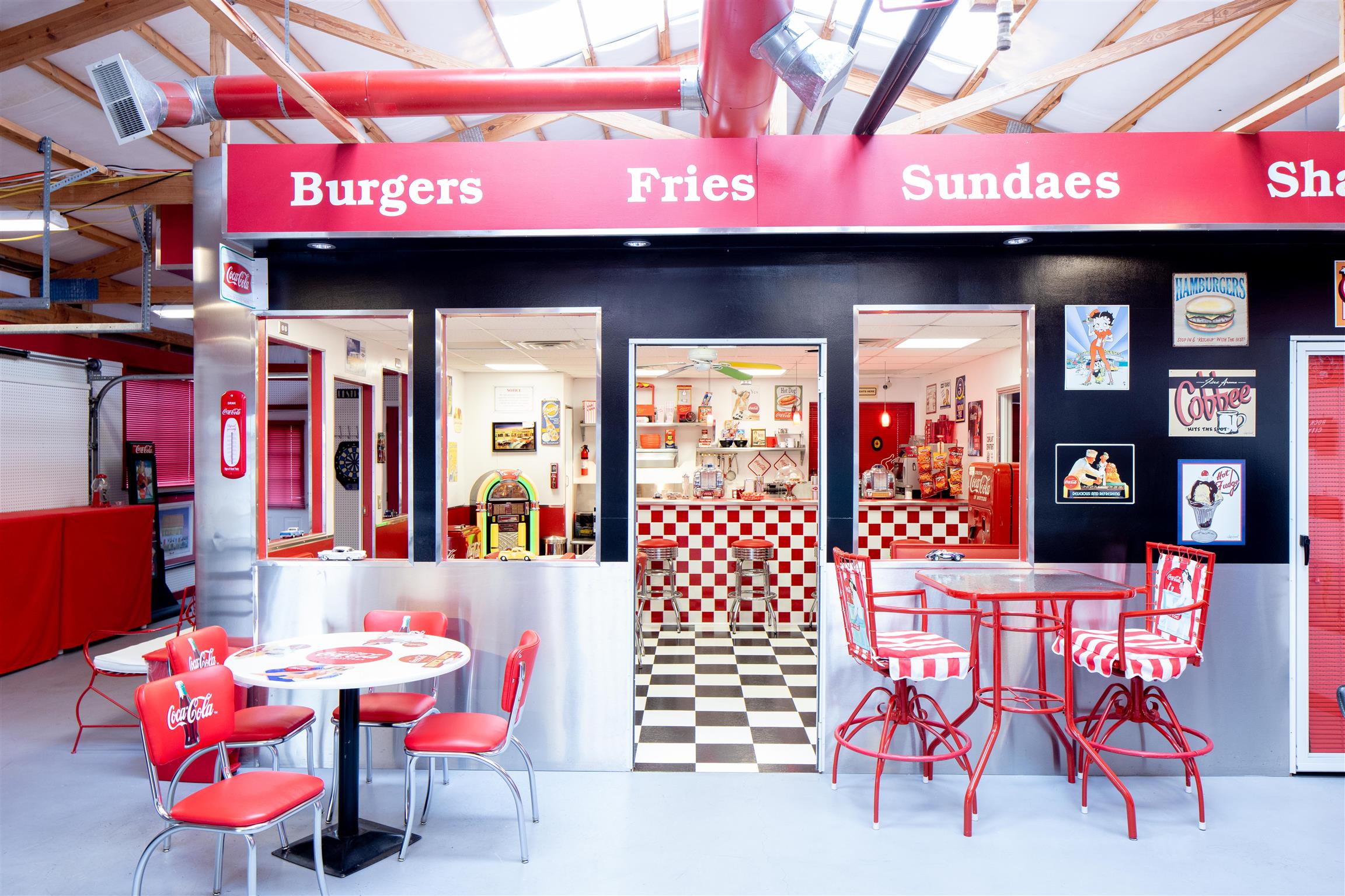 6317 Lampkins Bridge Road College Grove, TN 37046 - Photo 24 of 28 a cafe area with table and chairs