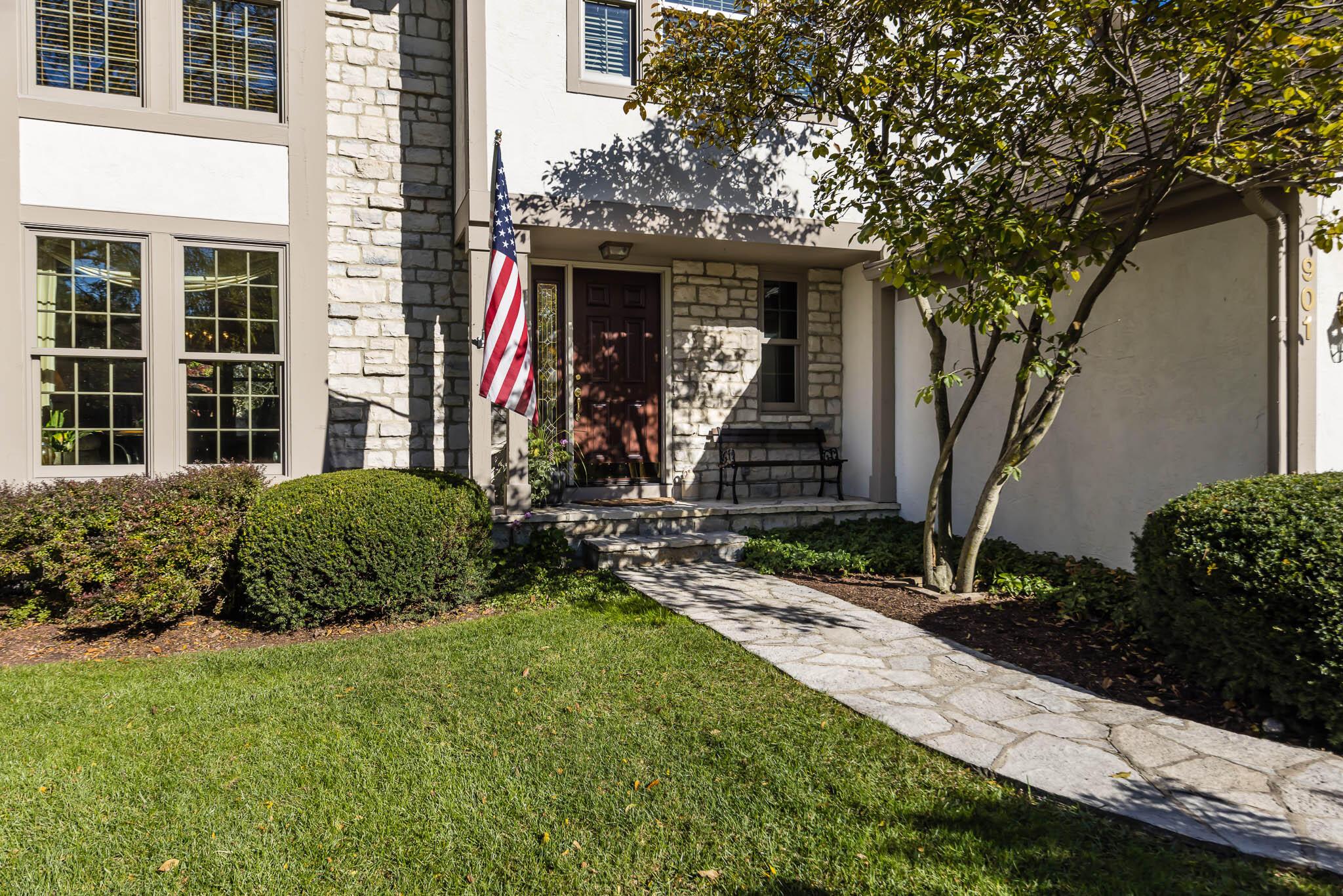 901 Riva Ridge Boulevard Columbus, OH 43230 - Photo 3 of 48 901 Riva Ridge Blvd-04