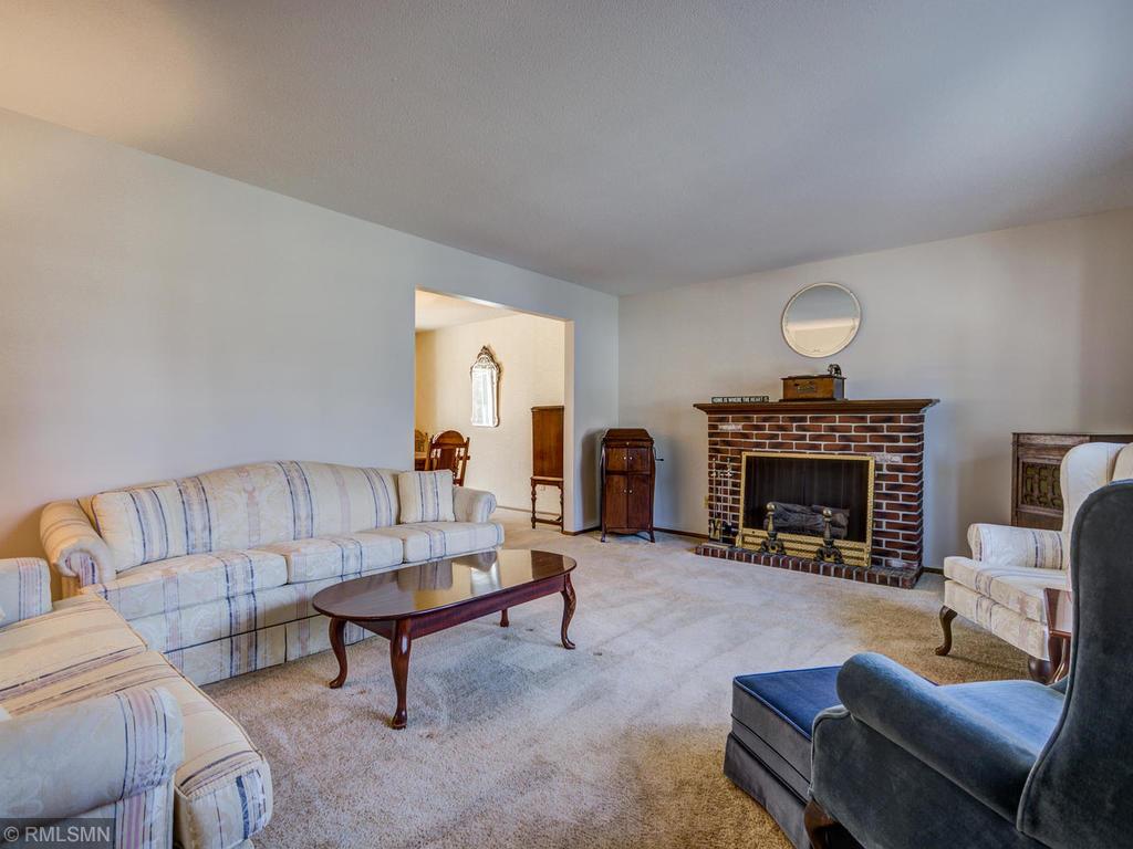 6208 Decatur Avenue North Brooklyn Park, MN 55428 - Photo 3 of 30 Gallery Image 3