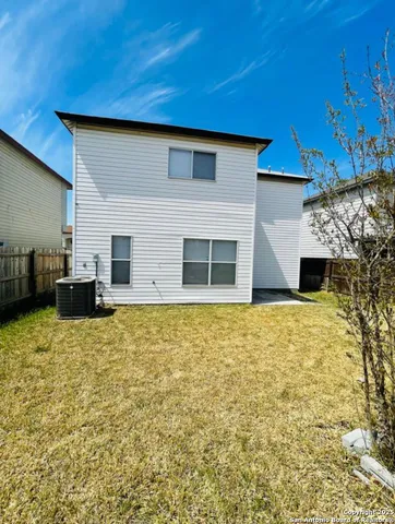 a house view with a outdoor space