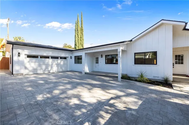$1,895,000 | 4210 New York Avenue, La Crescenta, CA 91214