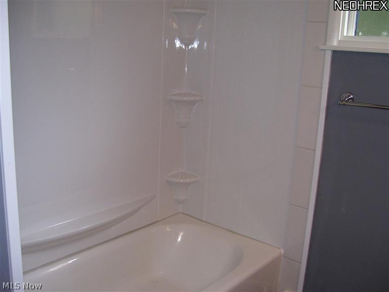 110 Beck Road Avon Lake, OH 44012 - Photo 8 of 13 Gallery Image 8