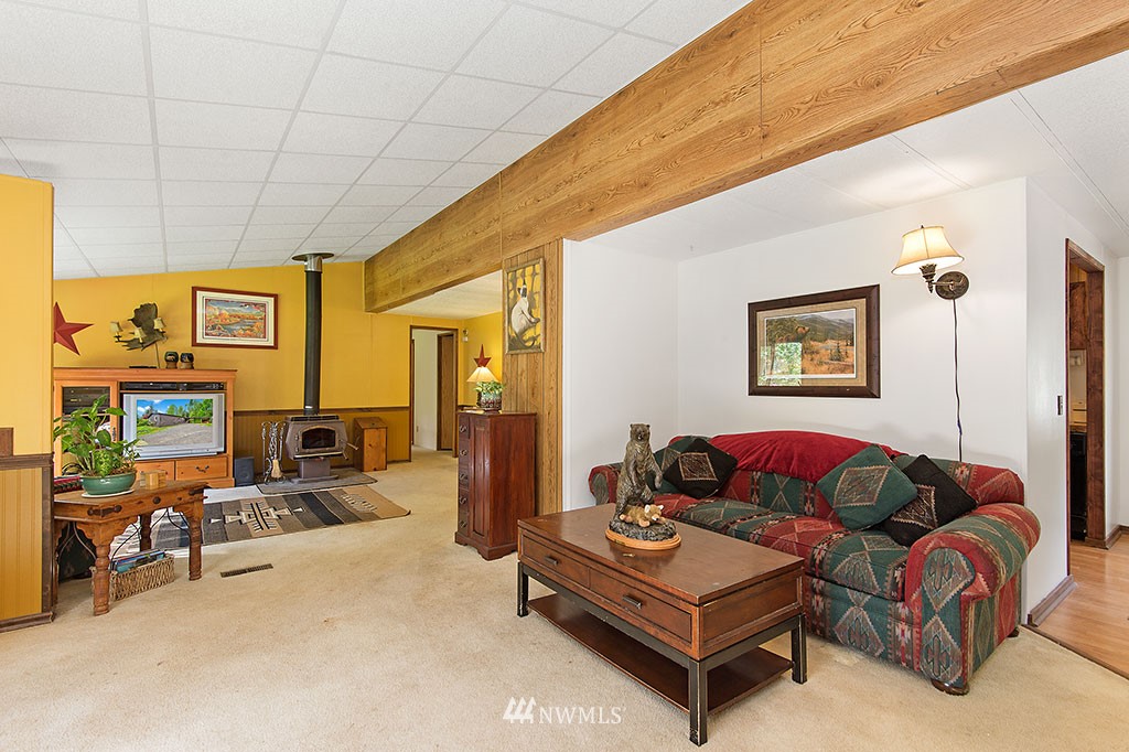 22395 Foss Road Northeast Poulsbo, WA 98370 - Photo 3 of 16 Gallery Image 3