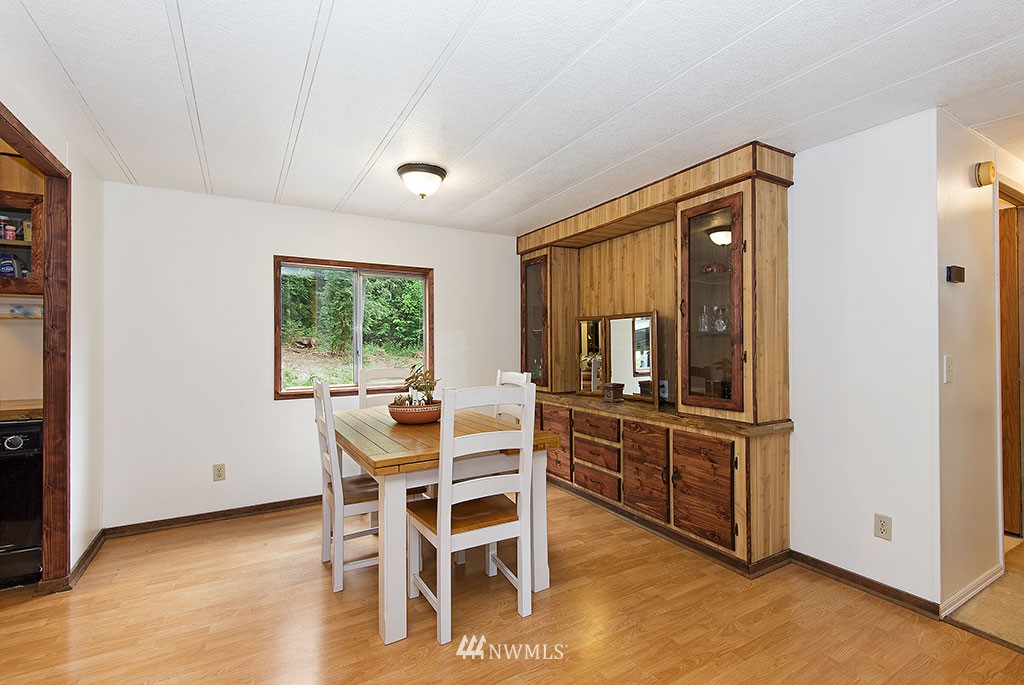 22395 Foss Road Northeast Poulsbo, WA 98370 - Photo 5 of 16 Gallery Image 5