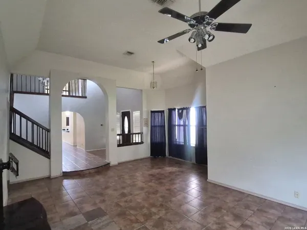 $2,000 | 7014 Hickory Ridge Drive, Converse, TX 78109