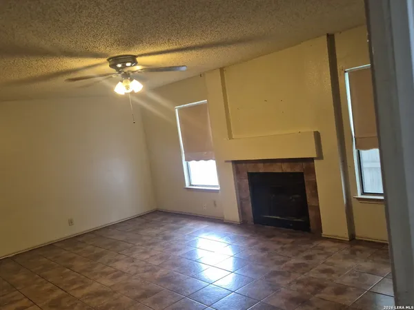 $2,000 | 7014 Hickory Ridge Drive, Converse, TX 78109