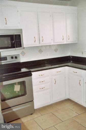 7109 Itte Lane Springfield, VA 22150 - Photo 10 of 14 Kitchen #2