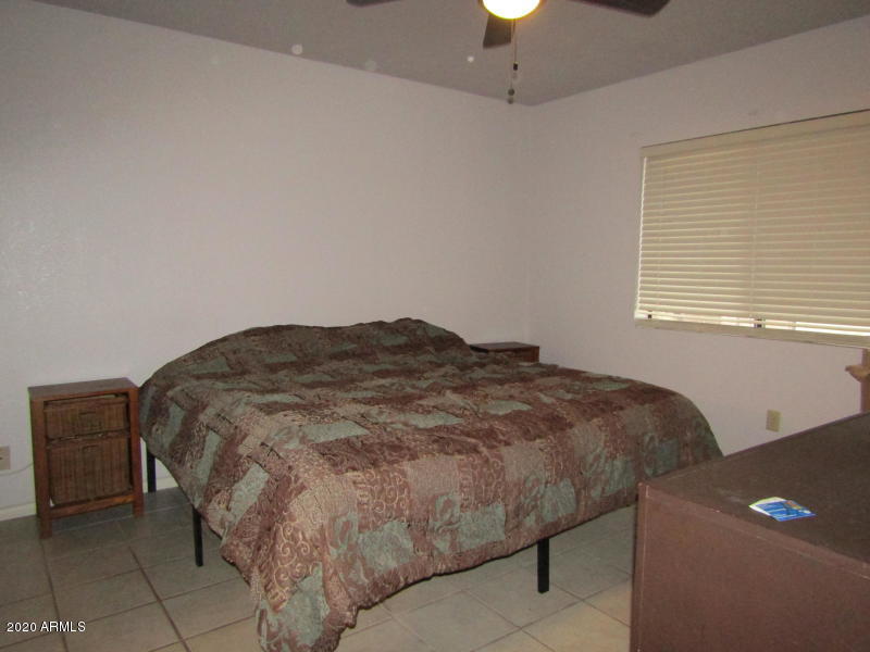 906 South Ridgeway Street Payson, AZ 85541 - Photo 17 of 28 Ground level en suite