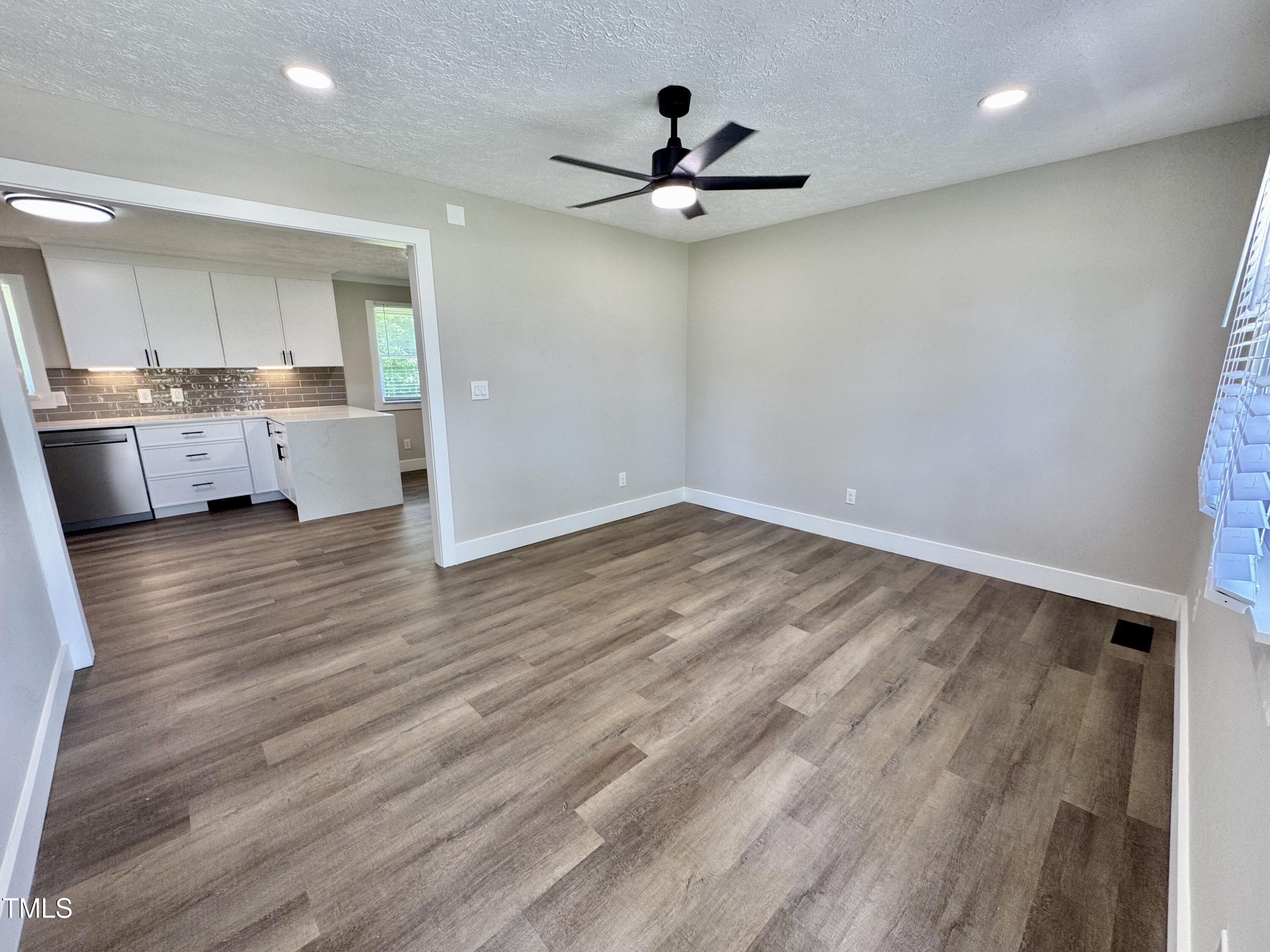 422 Hudson Road Milton, NC 27305 - Photo 3 of 24 IMG_3051