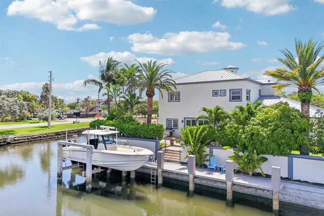 $3,775,000 | 3900 Northeast 23rd Terrace, Lighthouse Point, FL 33064