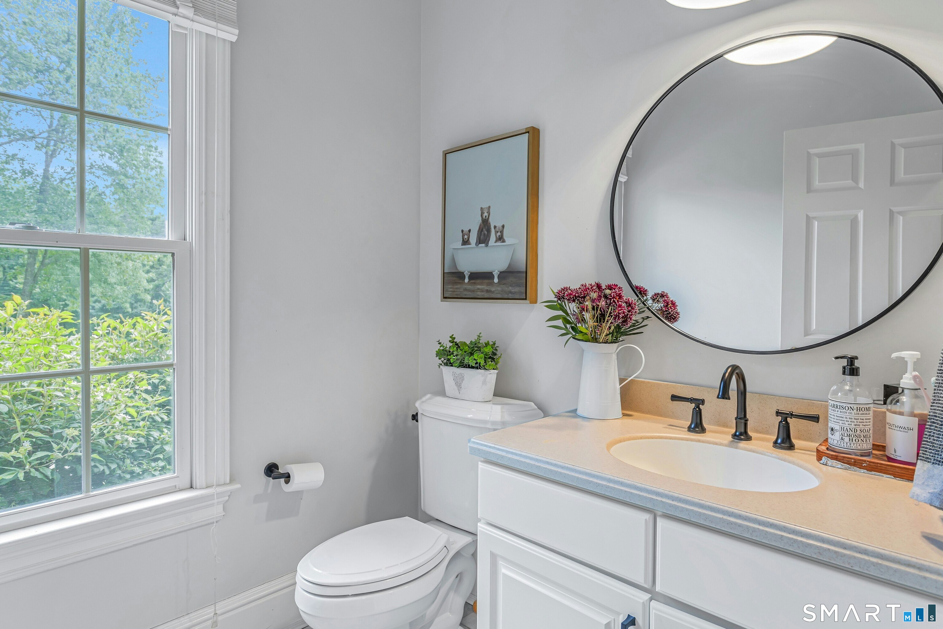 14 Turtle Ridge Court Ridgefield, CT 06877 - Photo 20 of 40 Powder Room (Off Mudroom)
