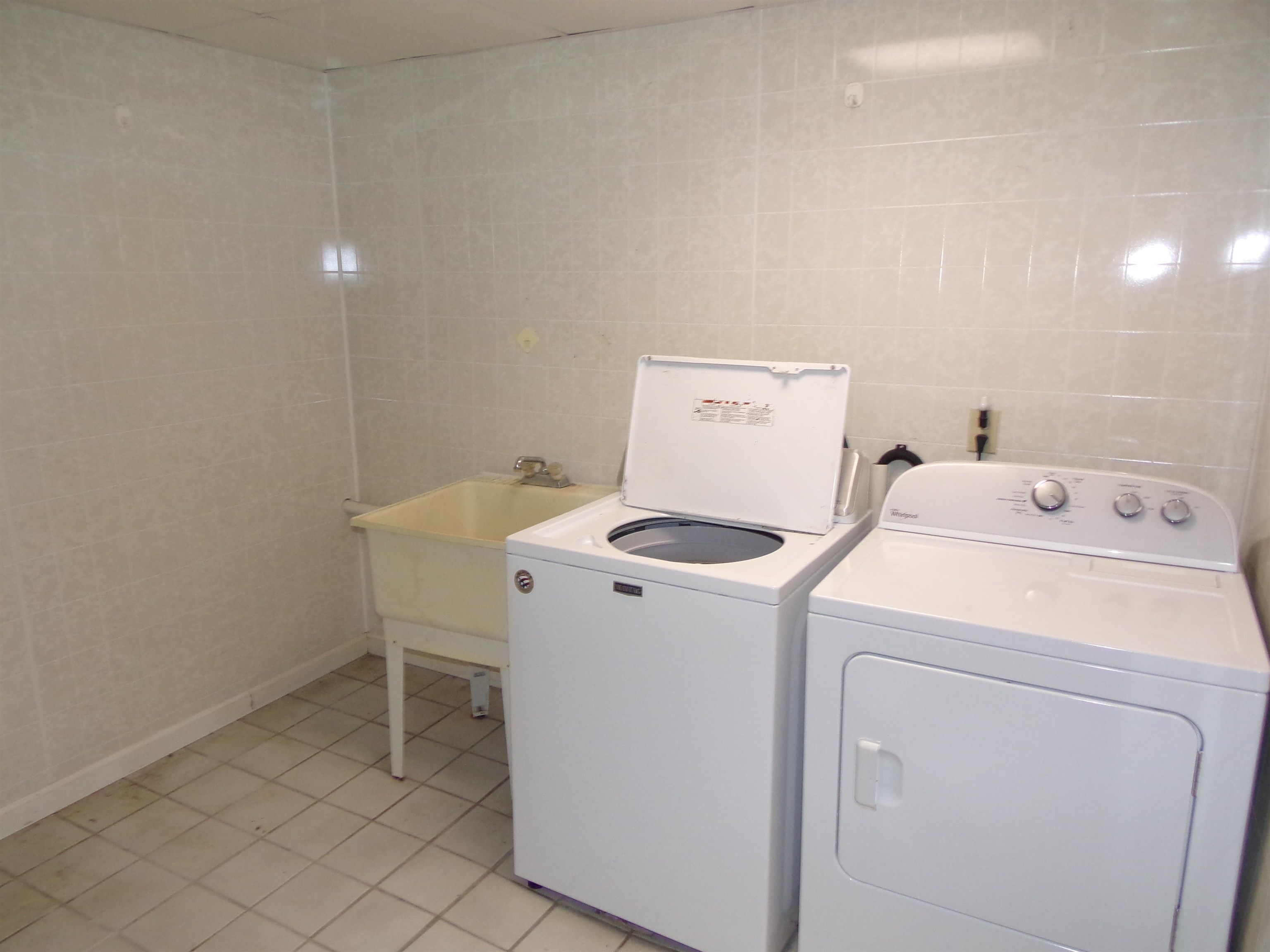 1728 Rockfish Road Waynesboro, VA 22980 - Photo 33 of 42 a utility room with dryer and washer