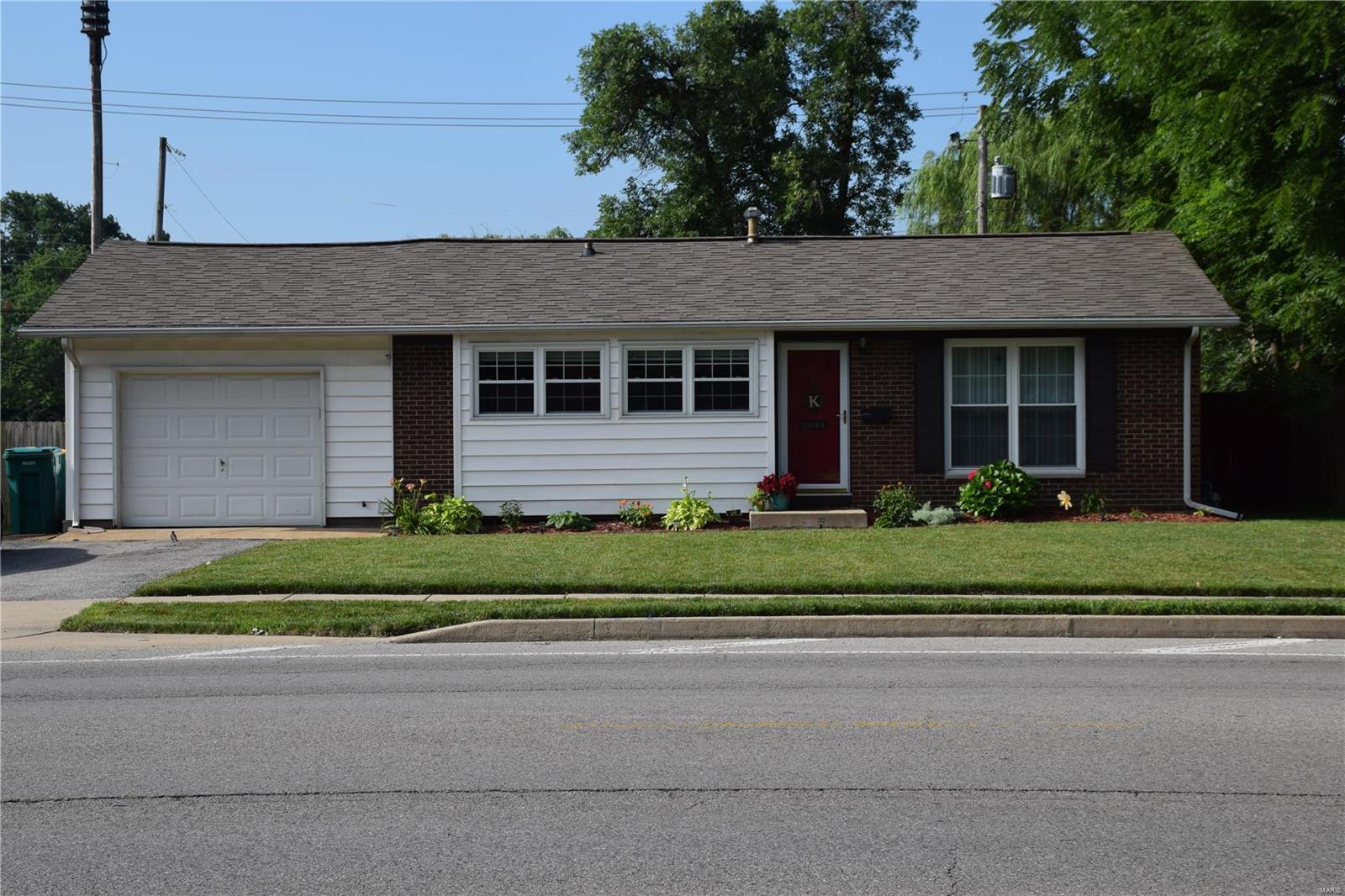 2644 Pontoon Road Granite City, IL 62040 - Photo 1 of 28 Gallery Image 1