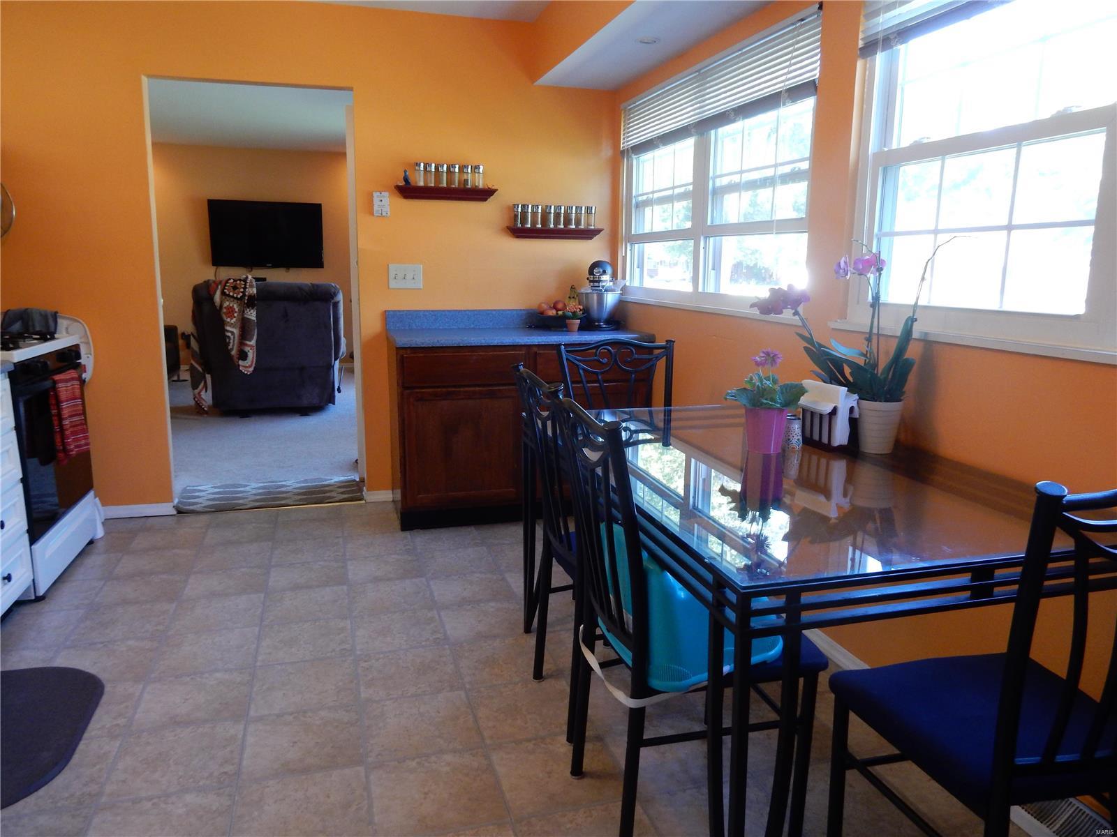 2644 Pontoon Road Granite City, IL 62040 - Photo 25 of 28 Gallery Image 25