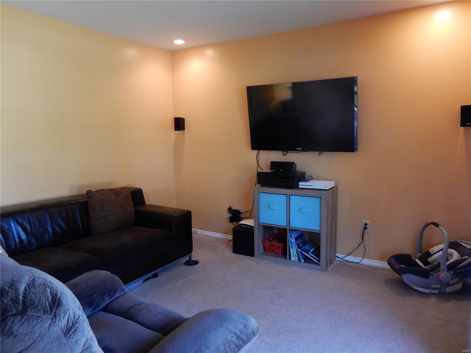 2644 Pontoon Road Granite City, IL 62040 - Photo 27 of 28 Gallery Image 27
