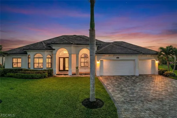 $949,000 | 11711 Royal Tee Circle, Cape Coral, FL 33991