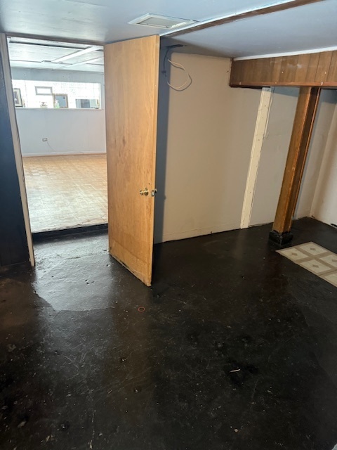 907 South 10th Avenue Maywood, IL 60153 - Photo 10 of 12 a view of an empty room and window